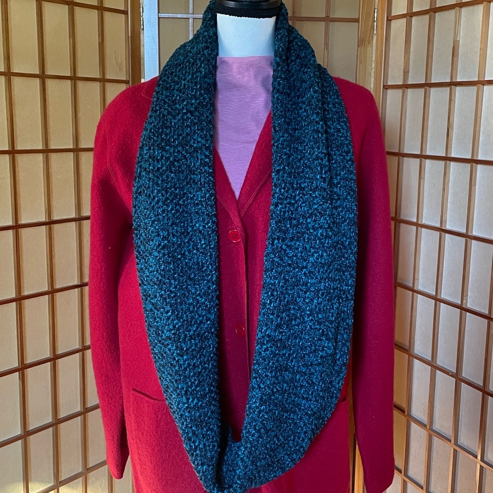 TART Collection Scarf Green Black Cable Knit Infinity Scarf Neck Warmer Scarf